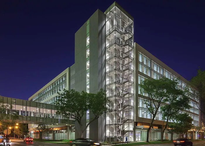 Hyatt Place Chicago-south/university Medical Center 3*