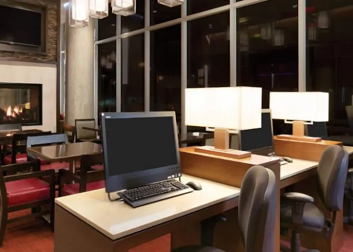 Hyatt Place Chicago-south/university Medical Center Hotel 3*