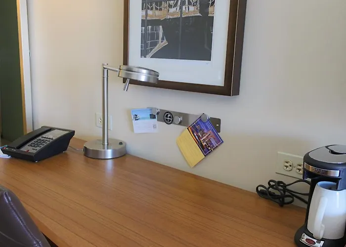 Hyatt Place Chicago-south/university Medical Center 3*